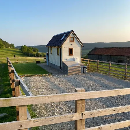 The Niblet Bonnie View Glamping Cabins, Helmsley Campsite