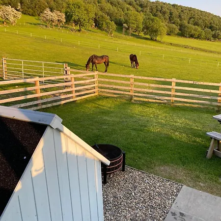 The Niblet Bonnie View Glamping Cabins, Helmsley Carlton (North Yorkshire)